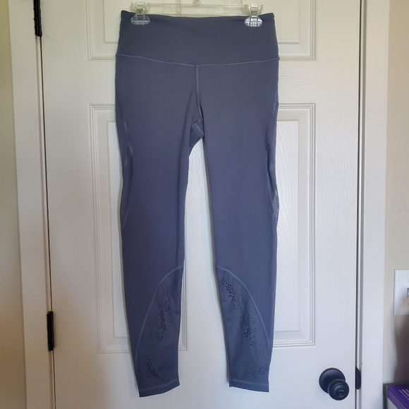 Victoria's Secret Knockout Tight Athletic Workout Gray Leggings - Picture 1 of 5